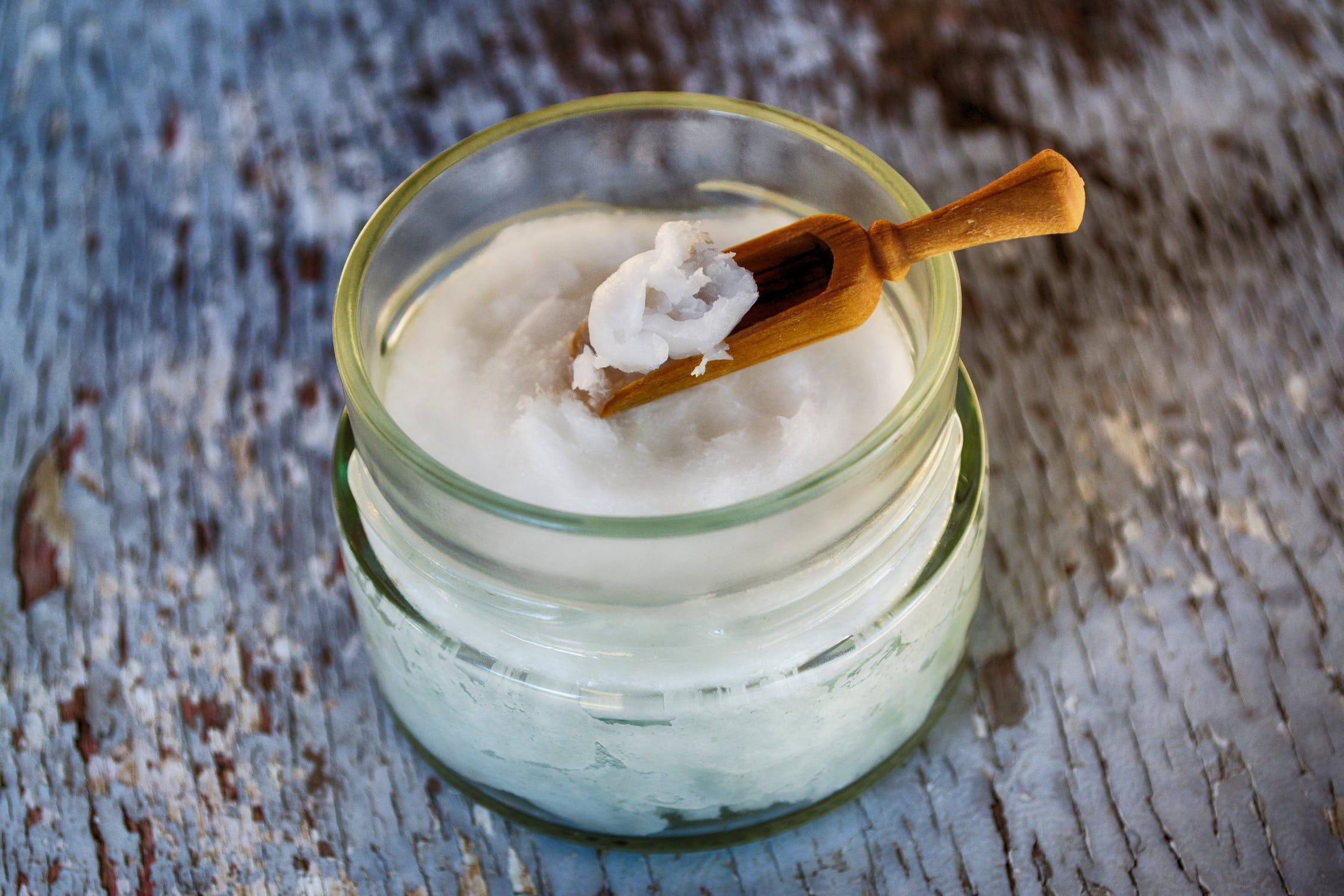 zinc oxide white cream in jar